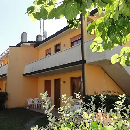In A House With Garden Lejlighed
